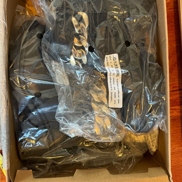 STEVE MADDEN BOOTS 🖤NEW🖤 - Picture 5 of 7